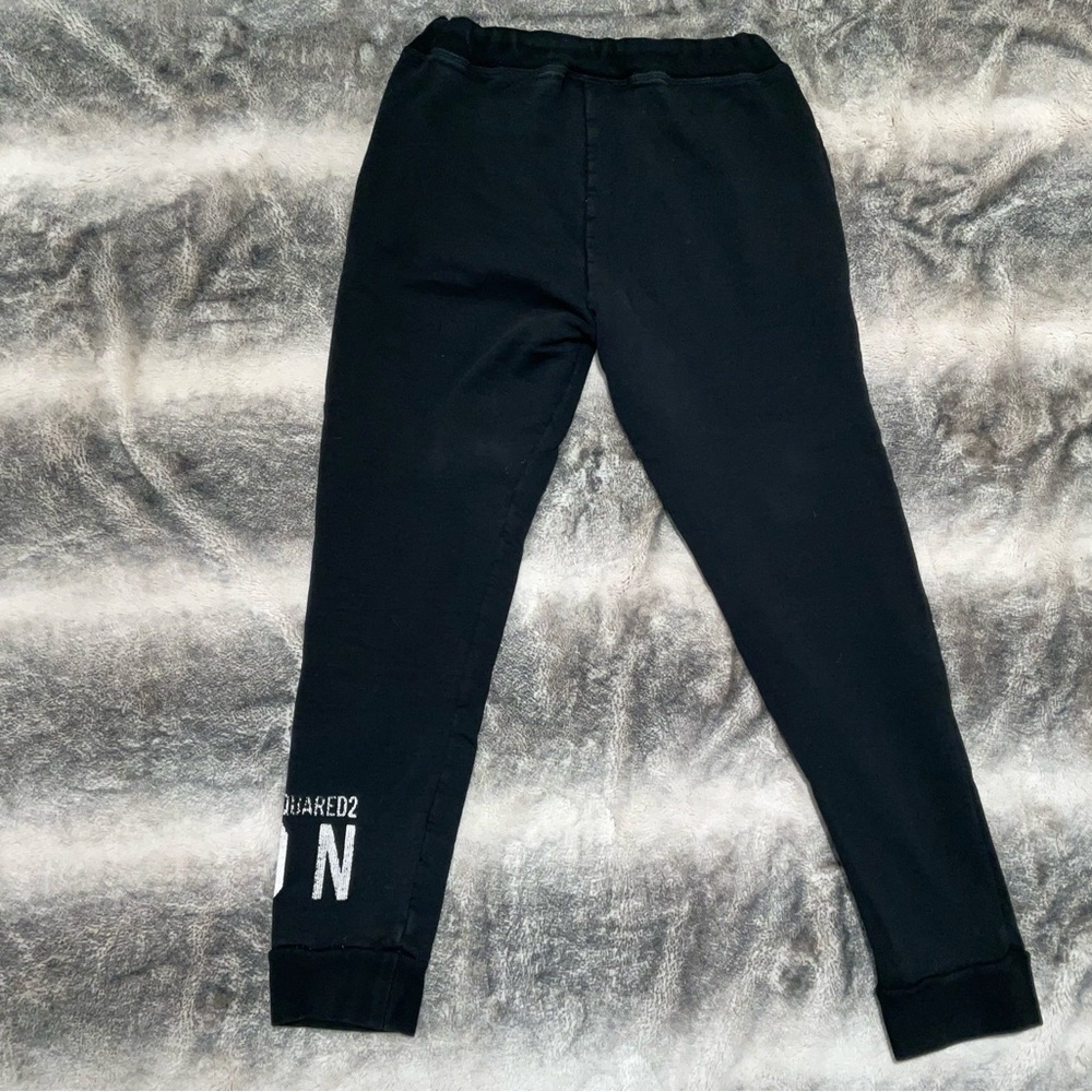DSQUARED JOGGERS!